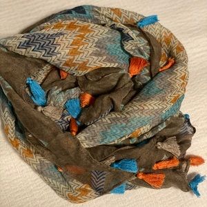 Beautiful scarf- lightweight